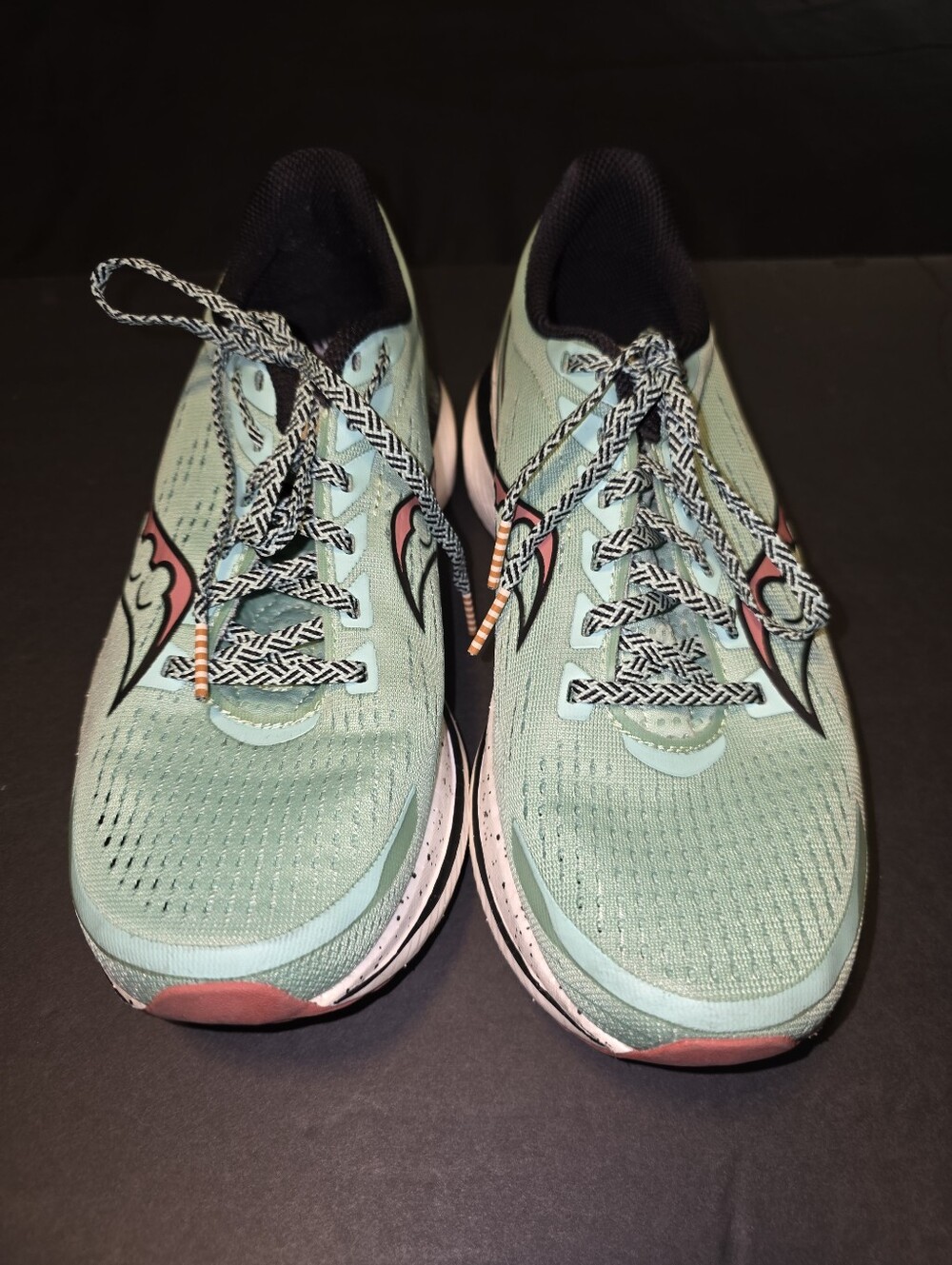 Saucony Women's Running Shoes Sz 9 Mint Green - Picture 3 of 9